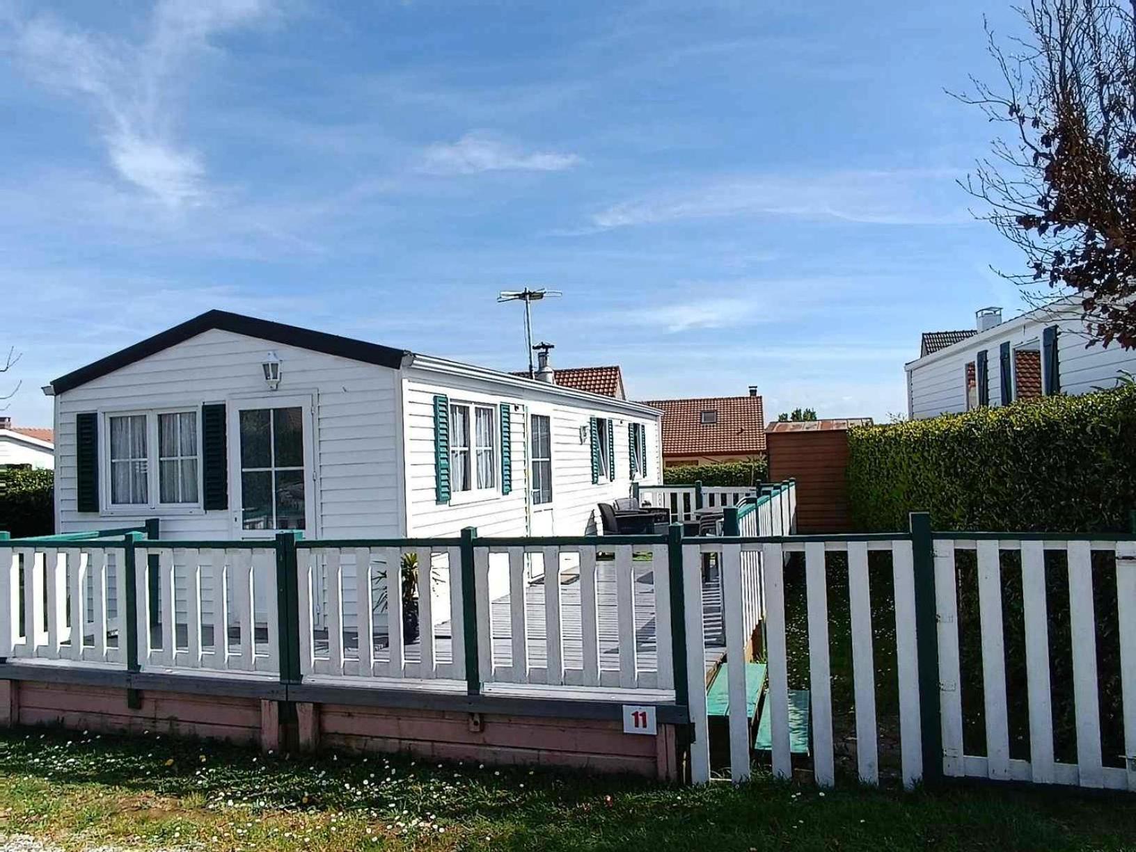 Mobil Home Cristal Biville-sur-Mer Exteriör bild